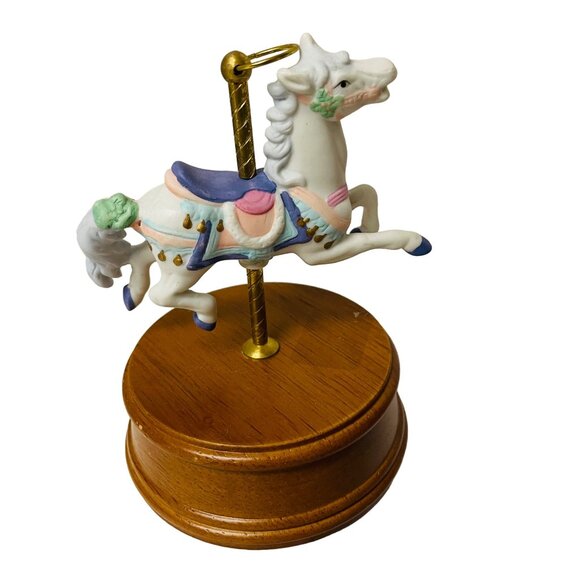 Vintage Ceramic Carousel Horse Figurine On Wooden Base 5 1/2" Music Box  Up e Po - Picture 1 of 10